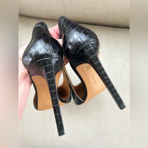 Nine West Black Leather Heels - Picture 8 of 9